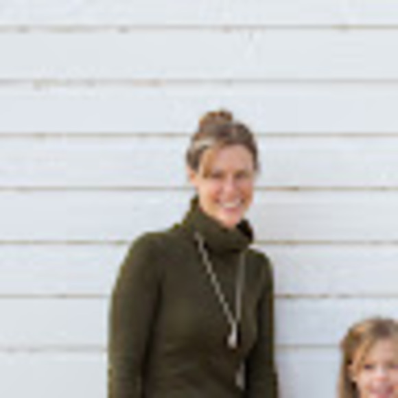 Meet your Posher, Audrey - Picture 1 of 1